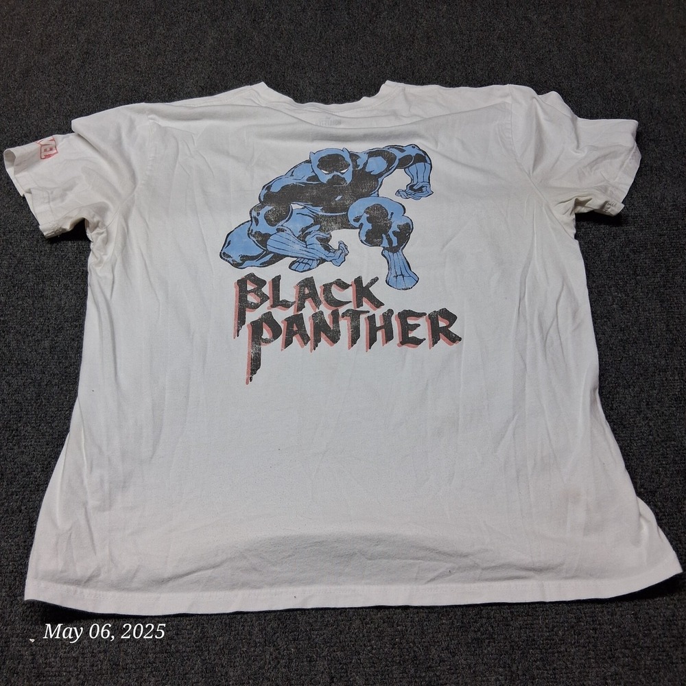 Hollister Black Panther Comic Shirt Men Size XL White Relaxed Fit